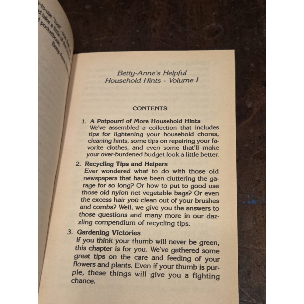 Helpful Household Hints Volume cr1983 Betty-Anne Hastings Paperback Cookbook - Picture 3 of 4